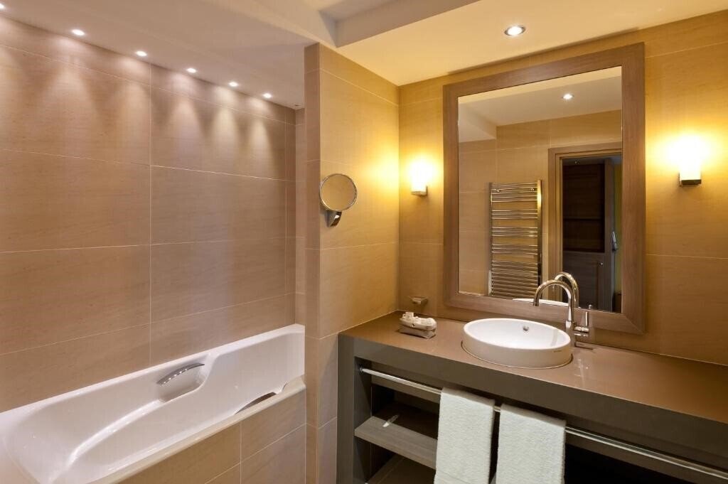 Фотографія Le Nouveau Monde 4*