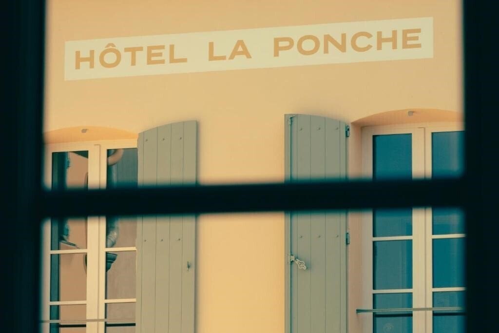 Панорама Hotel la Ponche 5*