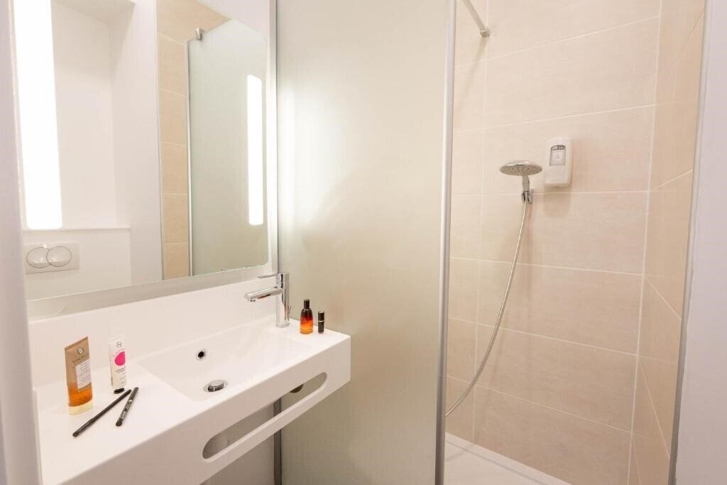 Територія B&B Hotel Sainte Maxime Golfe de Saint Tropez 3*