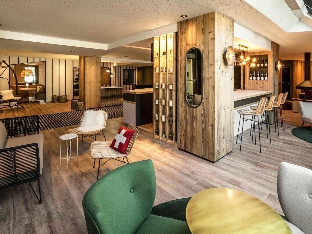 Отель Mercure Chambery Centre 4*