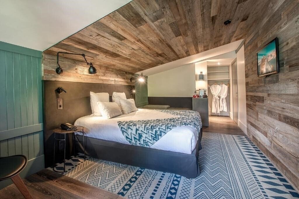 Территория Chalet Hotel le Prieure & SPA (ex. Le Prieure) 4*