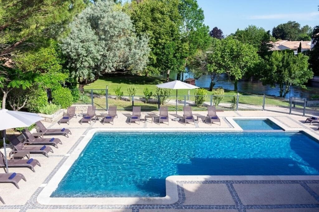 Готель Sowell Le Domaine De Petite Isle 4*
