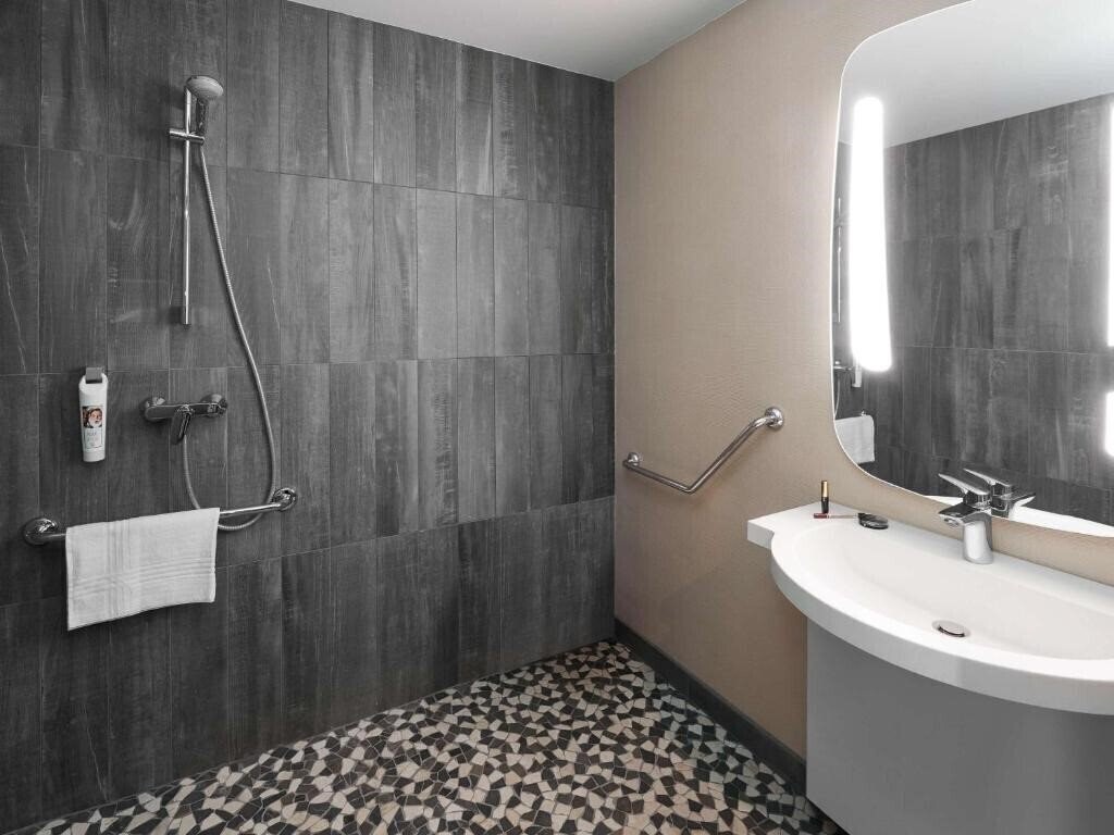 Апартаменти Ibis Strasbourg Centre Gare 3*