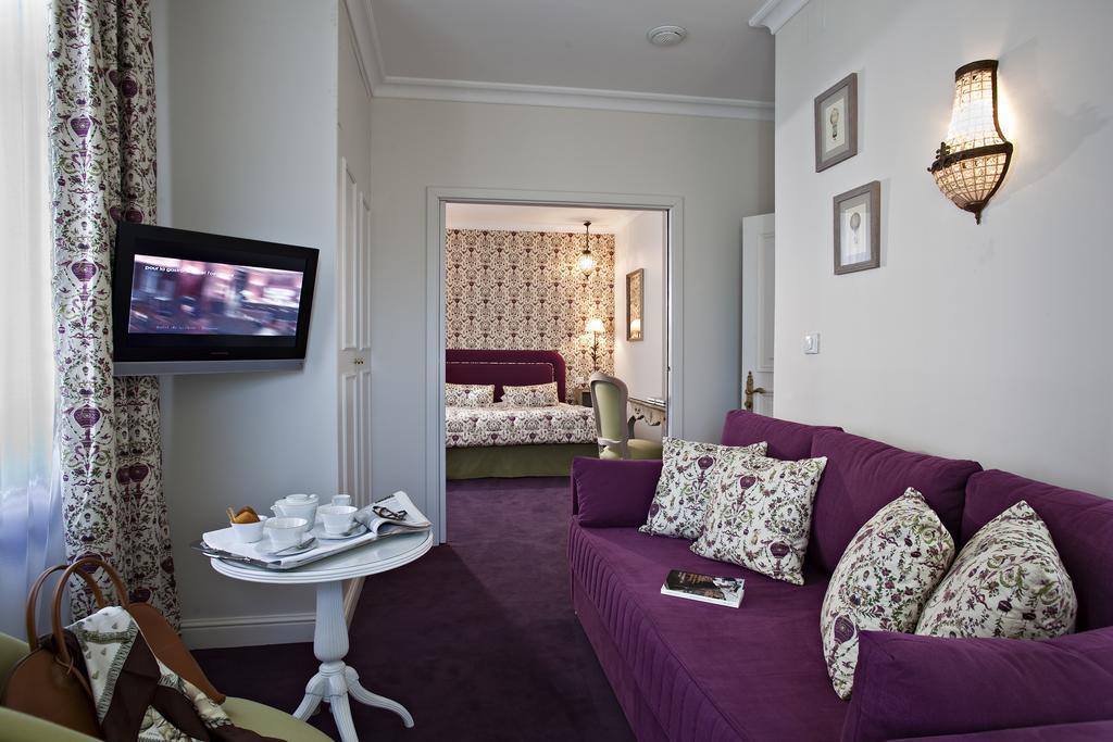 Панорама Villa D'Est 4*