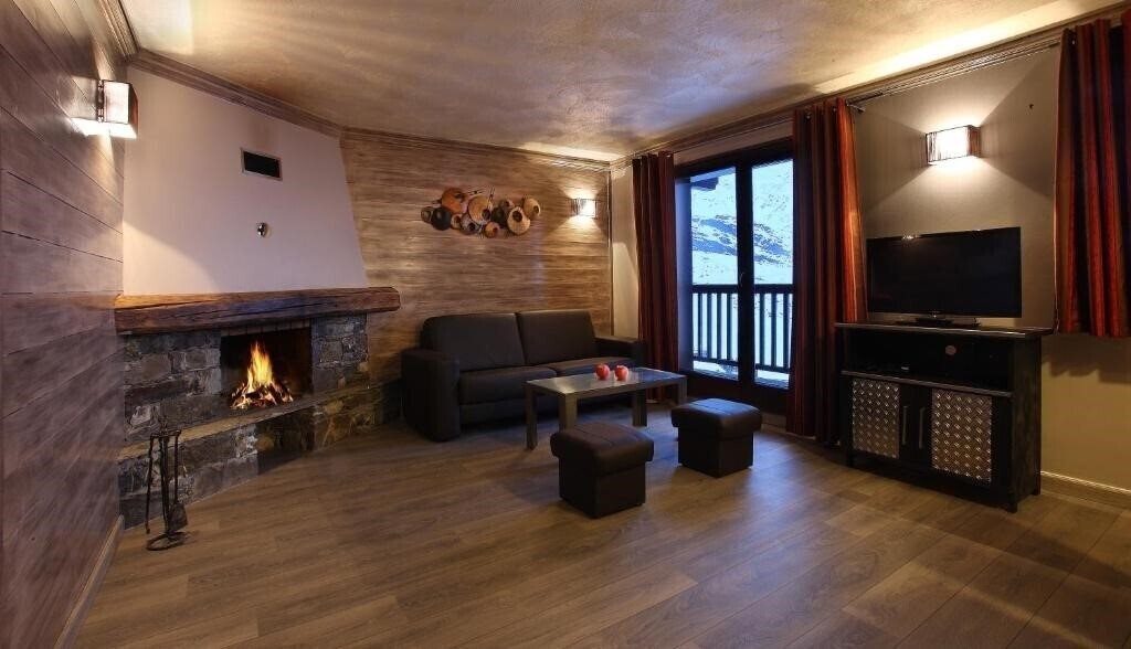 Вид Chalet Des Neiges Residence Hermine 3*