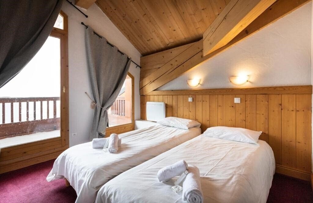 Готель Chalet Des Neiges Residence Plein Sud 4*