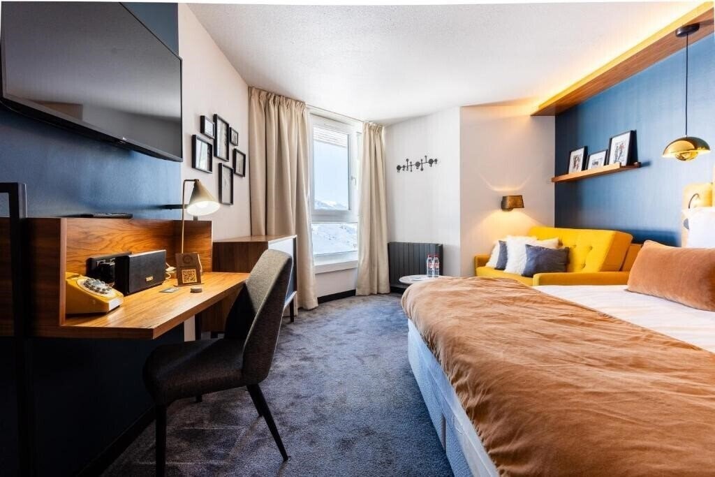 Апартаменти Fahrenheit Seven 4*