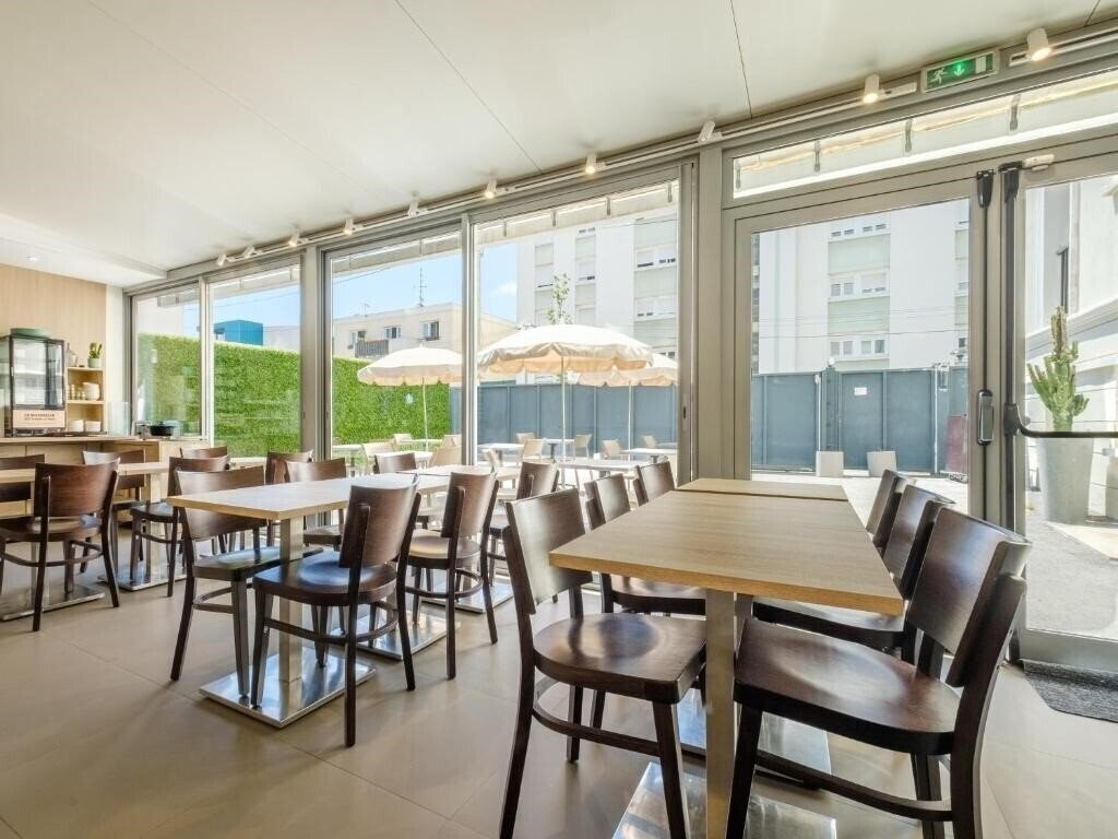 Апартаменти B&B Hotel Antibes Juan Les Pins (ex. B&B Hotel Antibes Juan-Les-Pins) 3*