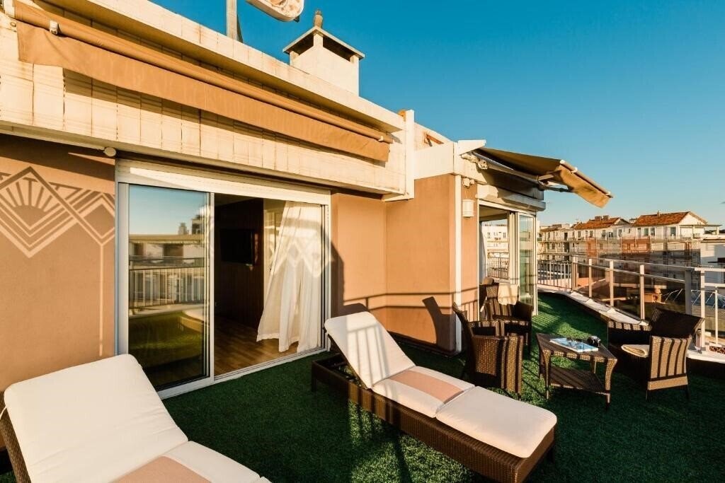 Апартаменты Helios 4*