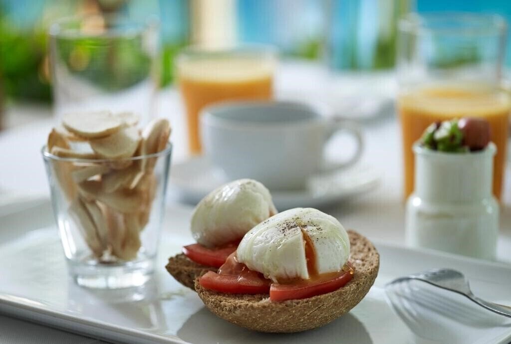 Территория Golden Sun Hotel Athens 4*