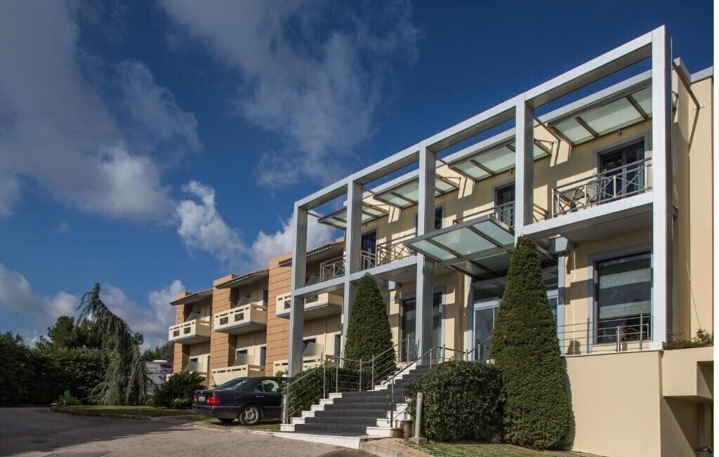 Территория Dekelia 3*