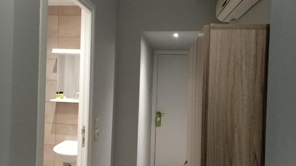 Фото Ambrosia Hotel Suites & Aparts 4*