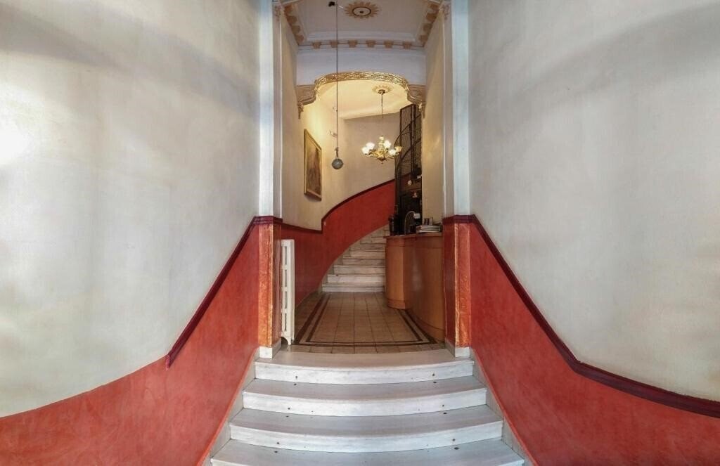 Апартаменты Cecil Hotel 2*