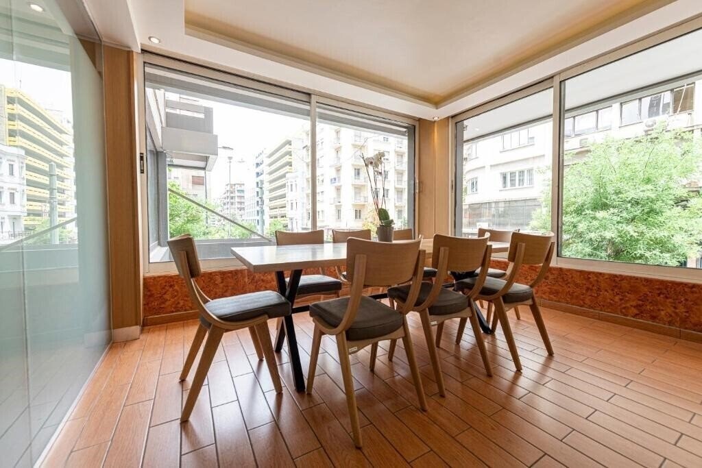 Апартаменты Parnon 3*