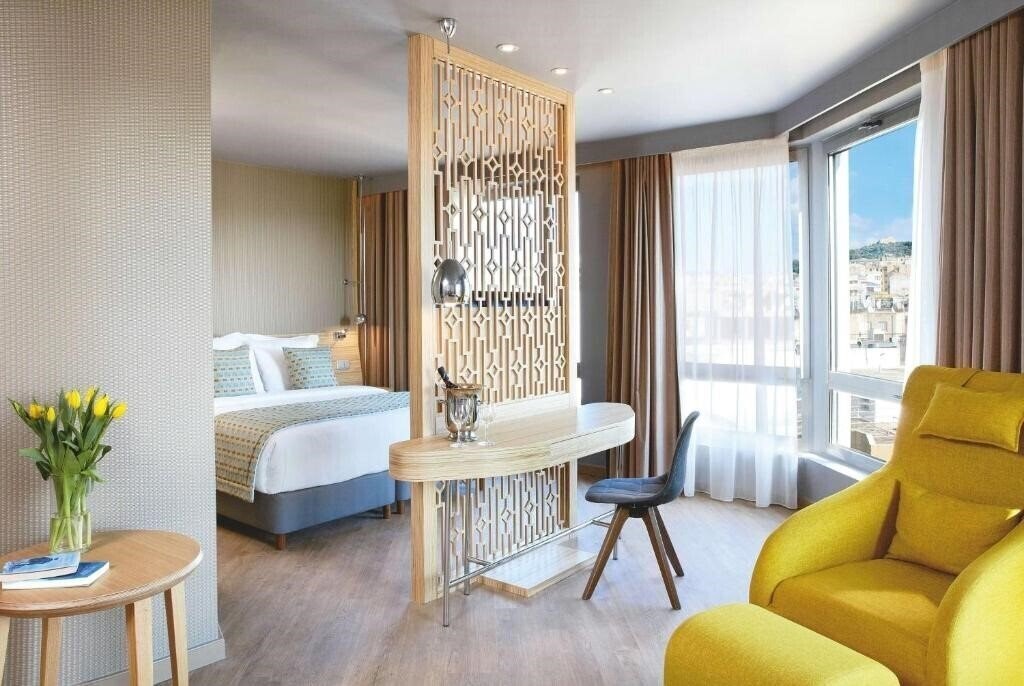 Вид Wyndham Grand Athens 4*