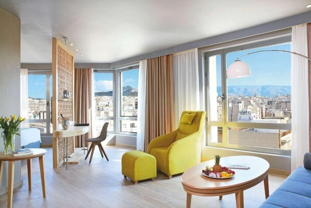 Апартаменти Wyndham Grand Athens 4*