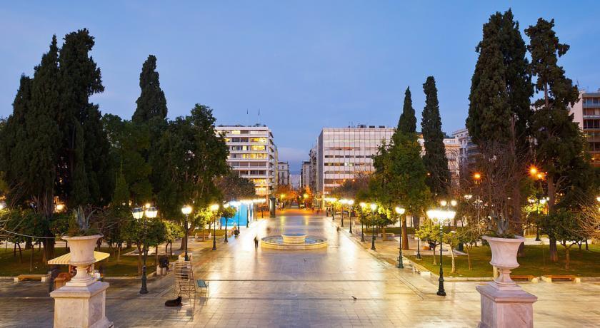 Апартаменти Electra Metropolis Hotel 5*