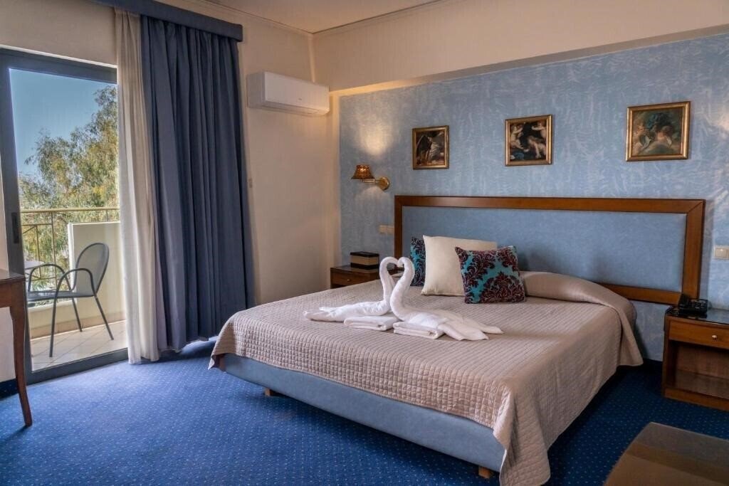 Апартаменты Four Seasons Hotel Glyfada 3*