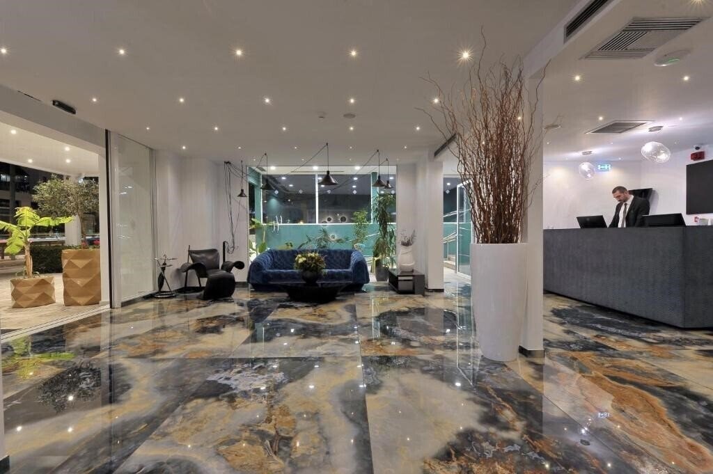 Апартаменти Athenaeum Smart Hotel 4*