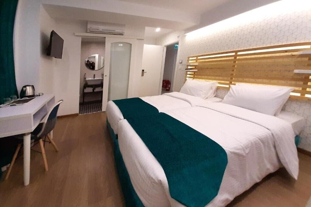 Территория Athenian Montaza 3*