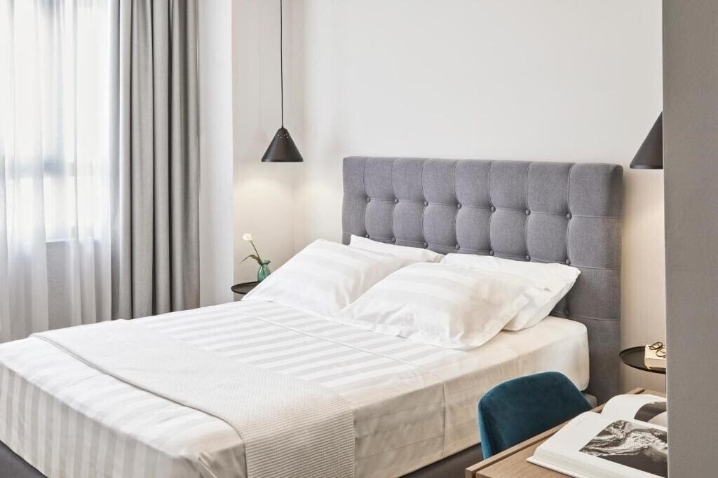 Территория The Artist Athens 3*