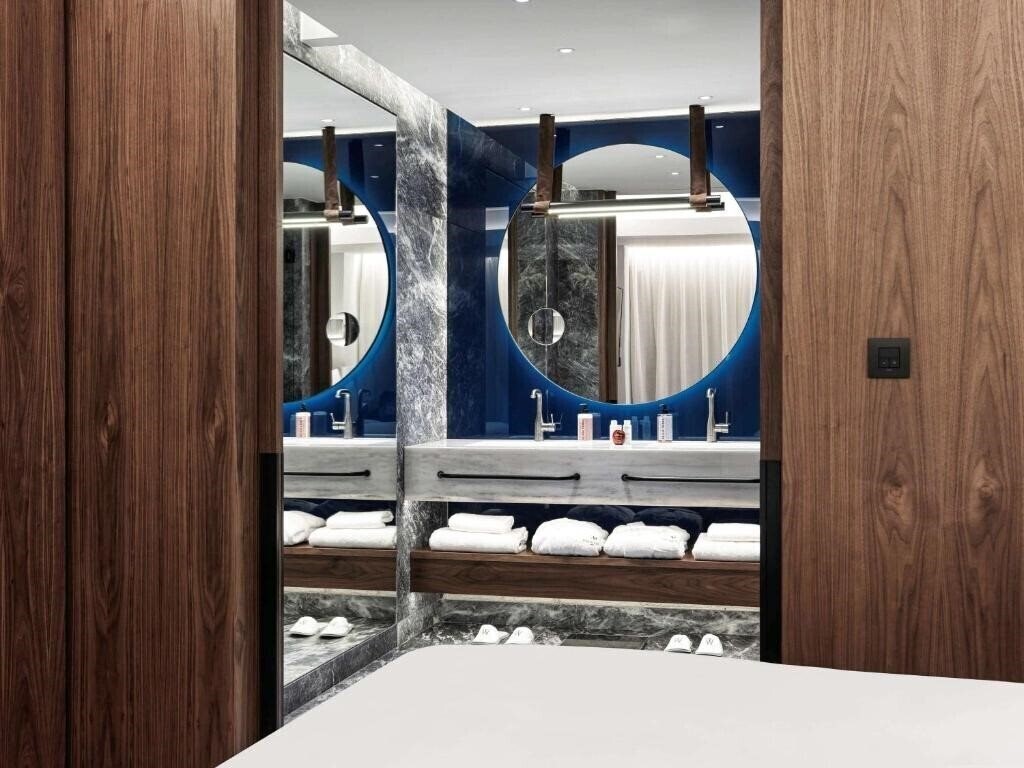 Апартаменти Athens Capital Center Hotel - MGallery Collection 5*