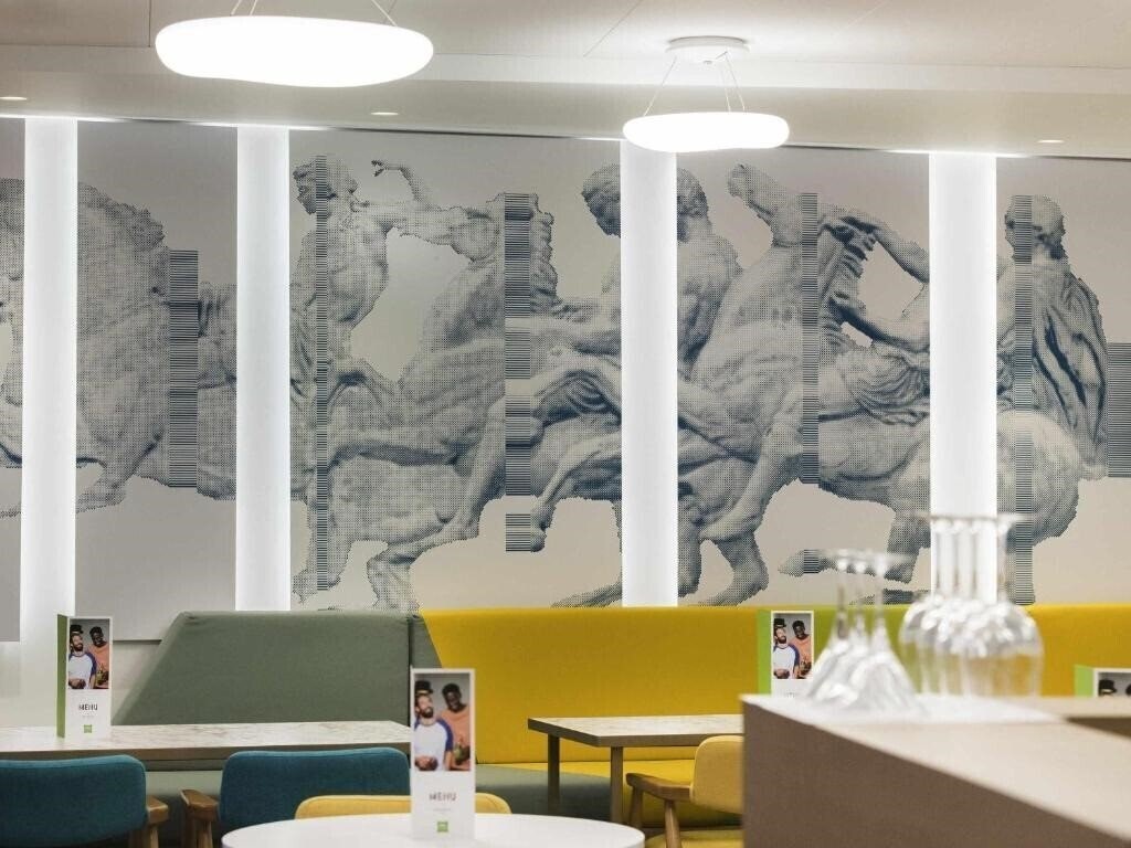 Фотографія Ibis Styles Athens Routes 4*