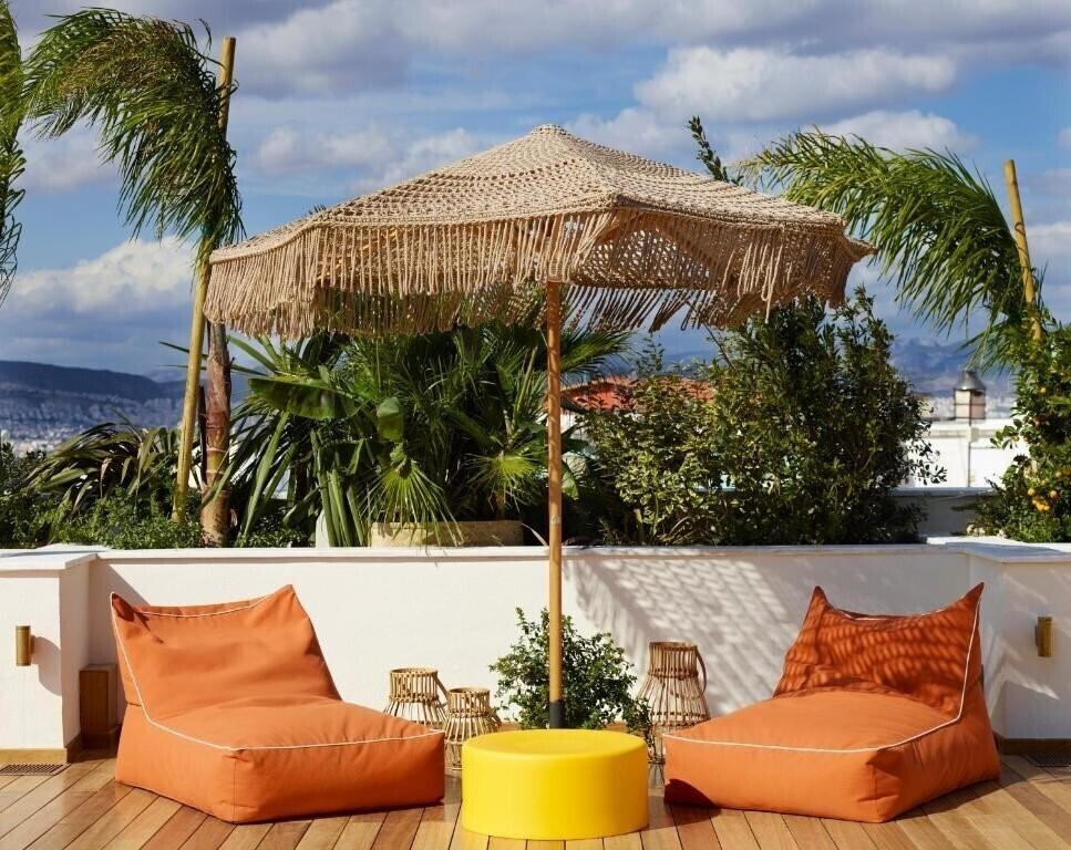 Територія Brown Acropol By Brown Hotels 4*