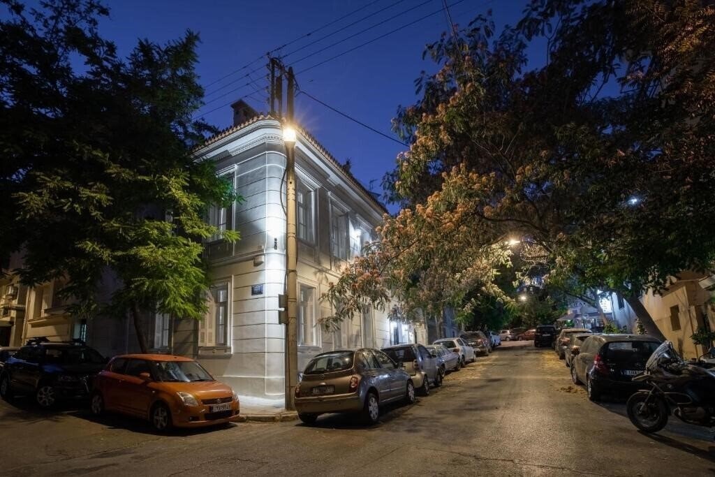 Отель Noble Suites 3*