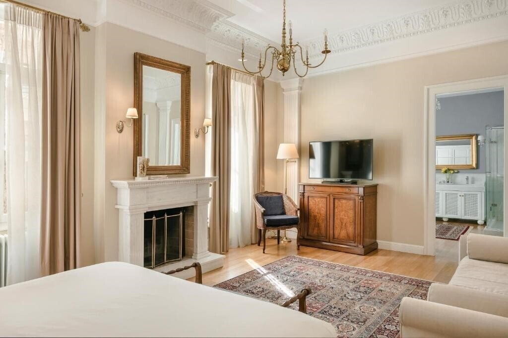 Изображение Noble Suites 3*