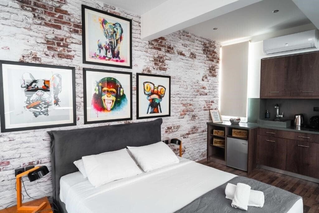 Панорама The Athens Edition Luxury Suites 3*