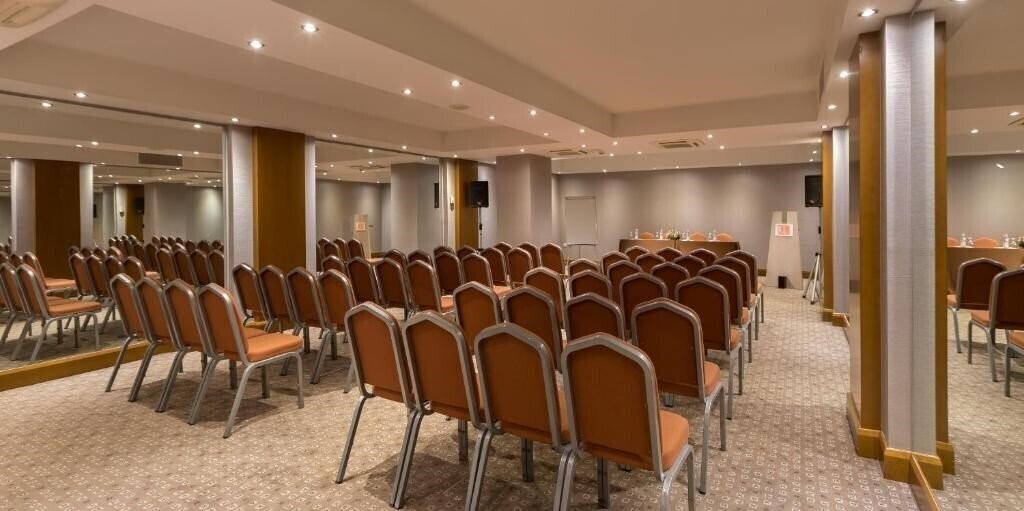 Вид Central Athens Hotel 3*