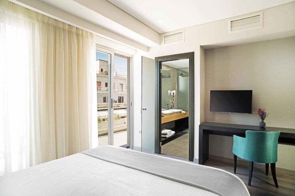 Апартаменти Lozenge Hotel 4*