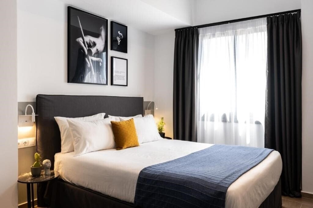 Готель Theatrou Athens 4*