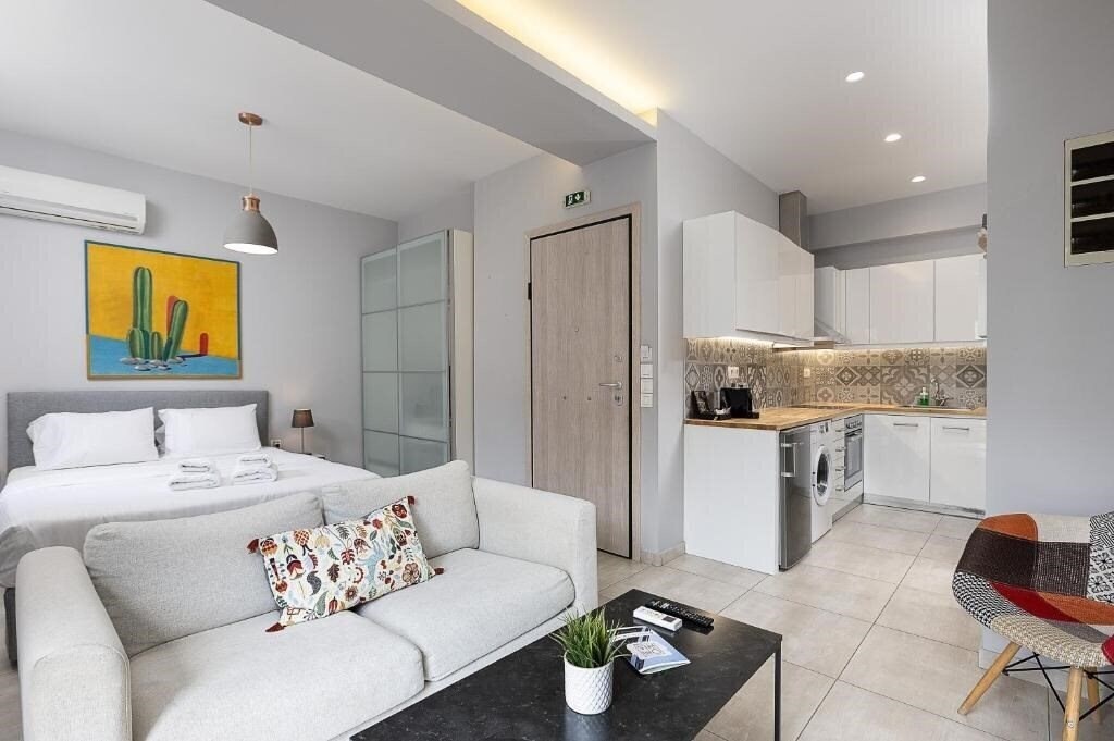 Готель Omnia Pagrati Apartments 5*