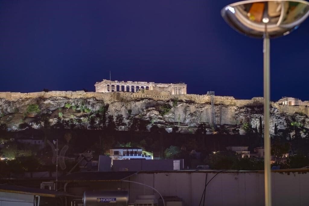 Отель Minilux Apartments 5*