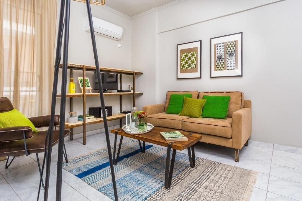 Отель Aris Athens Suites 4*