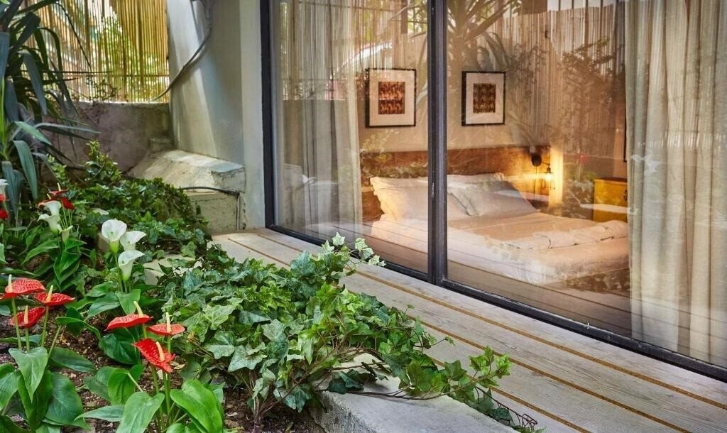 Вид Aris Athens Suites 4*