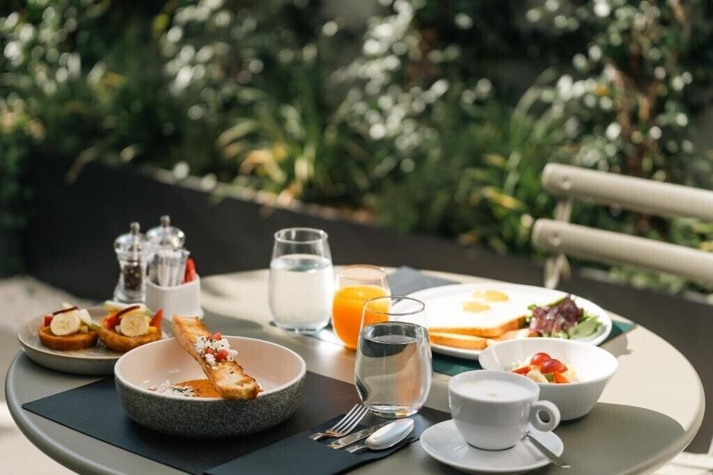 Вид Neoma Hotel 4*