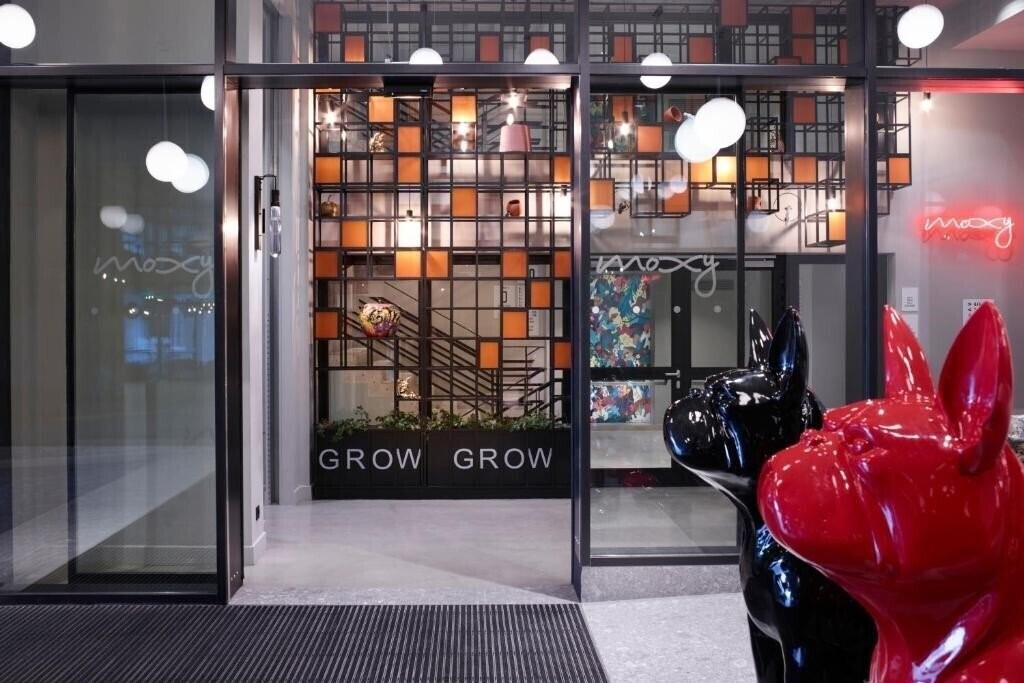 Панорама Moxy Athens City 4*