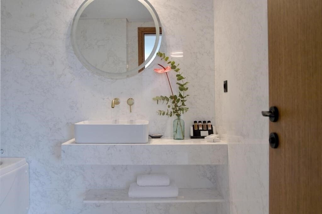 Вид The Athenaeum 5*