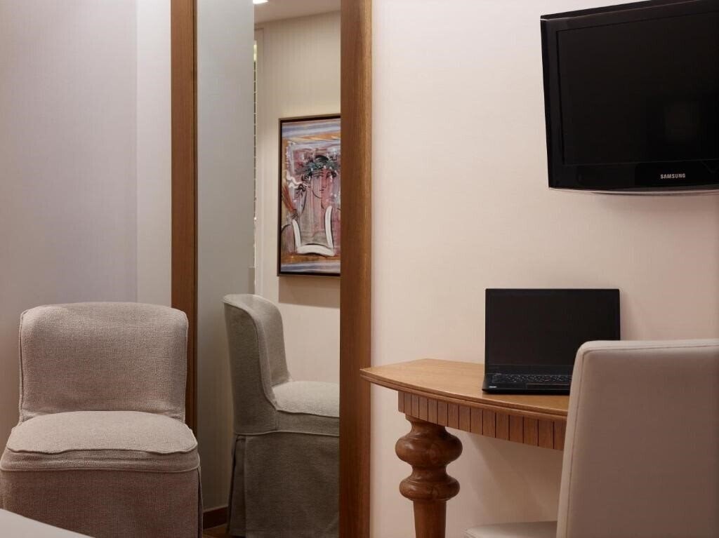 Панорама Titania 4*