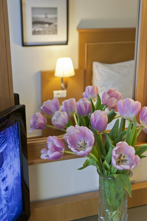 Территория Plaka 3*