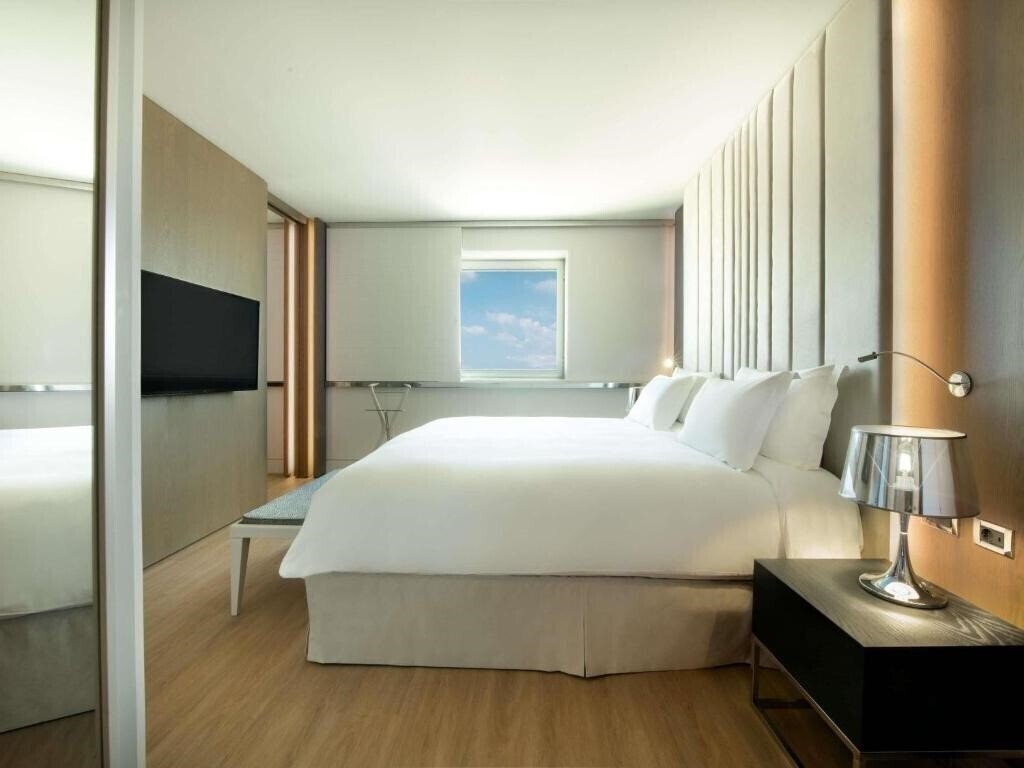 Апартаменти Sofitel Athens Airport 5*