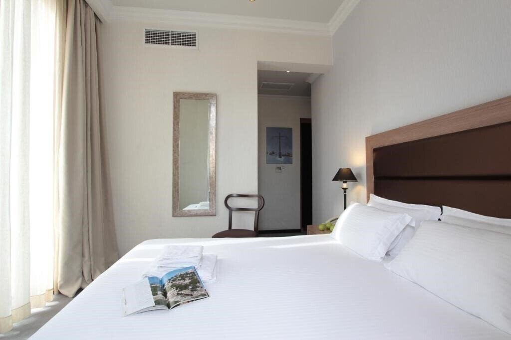 Панорама Athens Lotus 4*