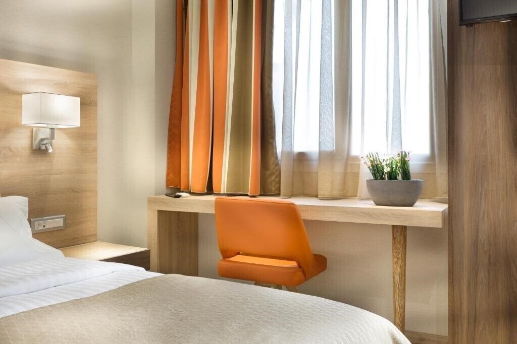 Панорама Jason Inn 3*