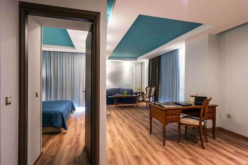 Панорама Oasis Hotel Apartments 4*