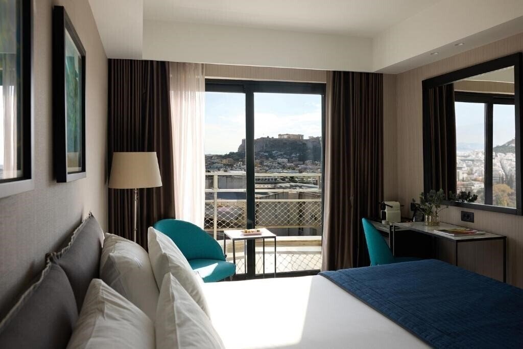 Готель Astor Athens 4*