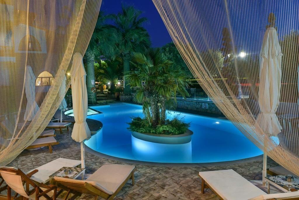 Зображення Pyrgos Hotel 2*