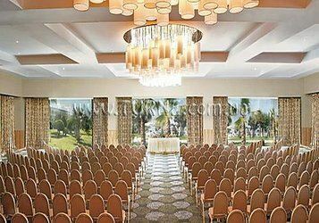 Готель Classical Acropol 5*